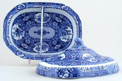 Dish with Cover divided c1815